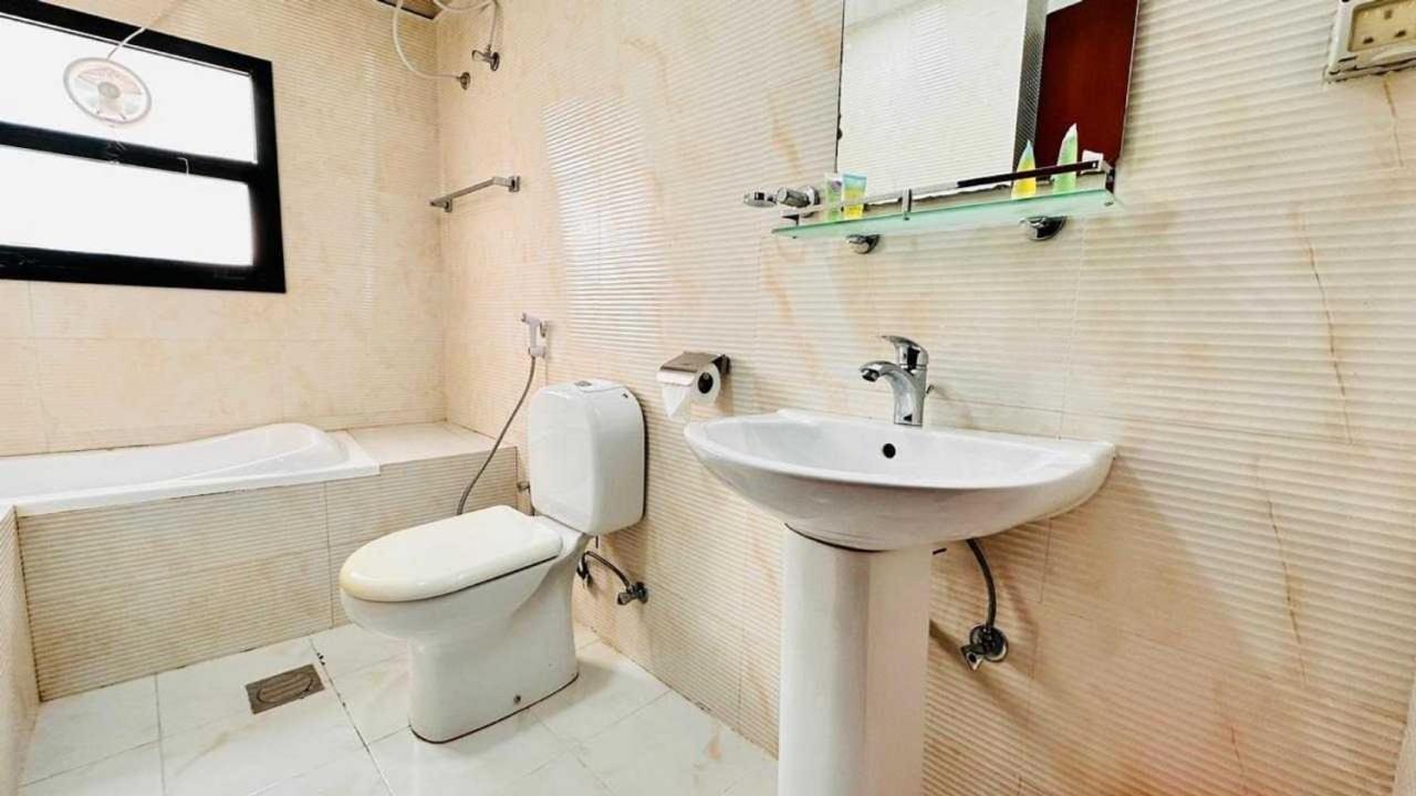 Sharjah Plaza Hotel Extérieur photo
