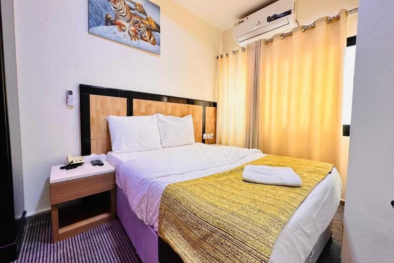 Sharjah Plaza Hotel Extérieur photo